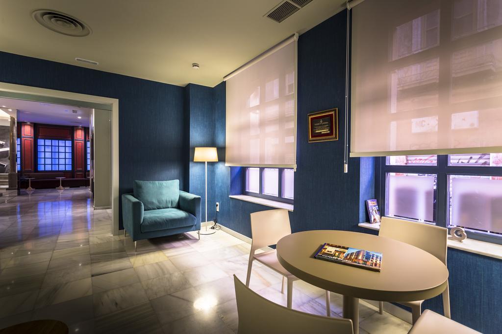 Hotel Comfort Dauro 2 Granada Exteriör bild